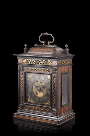 PELLEGRINO AMOROTTI ROMA
Pendola romana da appoggio con cassa di forma parallel