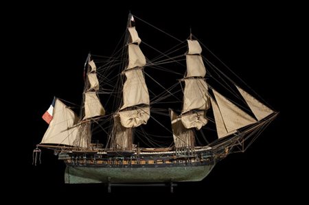 Modello in legno con vele in stoffa della Fregata di primo rango da sessanta ca