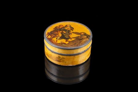 Tabacchiera del secolo XVIII/XIX in tartaruga decorata a "vernis Martin" a scen