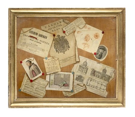 Ignoto del secolo XIX. Trompe l'oeil a collage con stampe applicate su tavola (