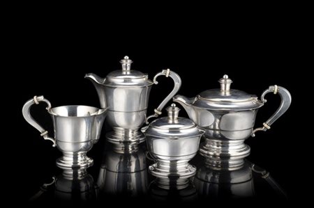 Servizio da tè e caffè in argento a corpo liscio, prese dei coperchi a trottola