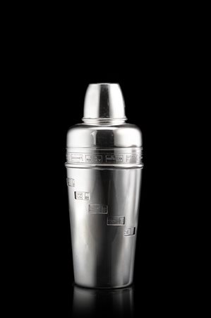 Shaker in argento con cocktails e ingredienti incisi. Argentiere Miracoli (h. c