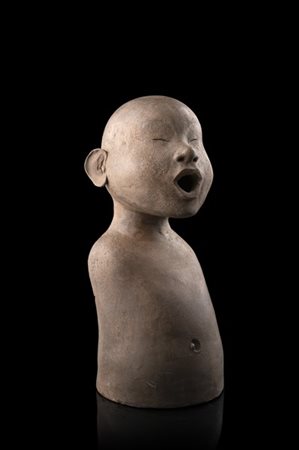 Michal "Senza titolo" scultura in terracotta. Firmata e datata 19/4/06 all'inte