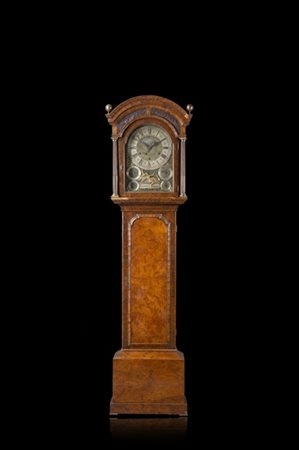 RICH. RAYMENT St. EEDMUNDS BURY
Orologio a torre con cassa impiallacciata in ra