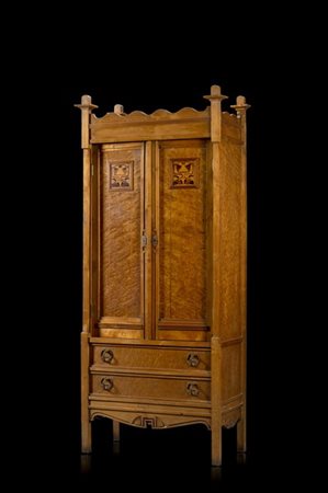 Mobile Liberty a due ante e due cassetti in legno chiaro e radica con intarsi f