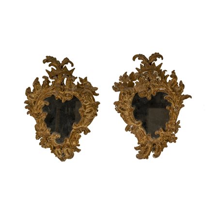 Coppia di specchiere in legno dorato