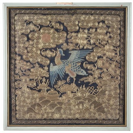 Quadrato dei Mandarini. Ricamo formato da fili di metallo dorato applicati a co