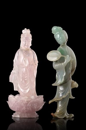 Lotto composto da una Guanyin in quarzo e una sculturina in giadeite verde raff