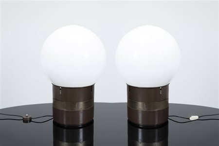 GAE AULENTI<BR>Coppia di lampade mod. Mezzo Oracolo