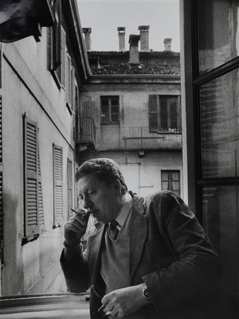 Maria Mulas FRANCO PASSONI ALLA FINESTRA fotografia, cm 30,5x23,2 sul retro:...