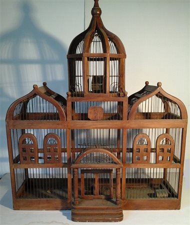 GABBIA PER UCCELLI IN LEGNO CM.68X24 H.CM.83