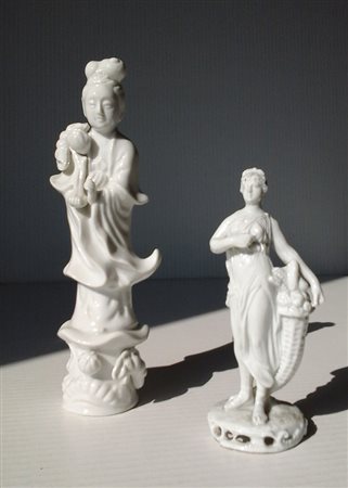 GUANYN H.CM.20 E STATUETTA CAPODIMONTE H.CM.13 IN PORCELLANA