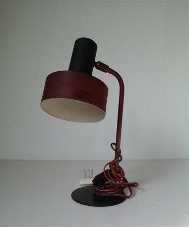 LAMPADA DA TAVOLO IN METALLO SMALTATO ROSSO E NERO - ANNI 50' - H.CM. 32
