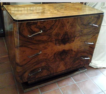 COMO' DECO' IN RADICA DI NOCE CM.108X55 H.CM.91 E SPECCHIERA CM.95X69 - ANNI...