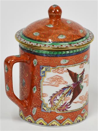 TAZZA CON COPERCHIO decorata con cineserie firmata sotto la base h cm 14...