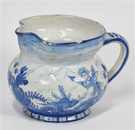 BROCCA IN MAIOLICA con decorazioni nei troni dell'azzurro e del blu cobalto...