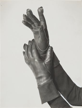 Philippe Halsman (1906-1979)  - Gloves, 1941