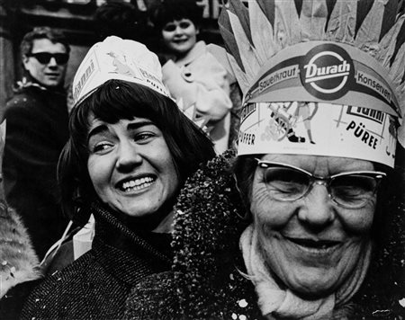 Gianni Berengo Gardin (1930)  - Carnevale, Monaco di Baviera, 1959