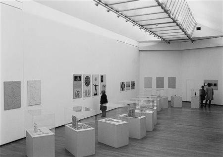 Salvatore Licitra - Installazioni: Claudio Parmiggiani, 1982