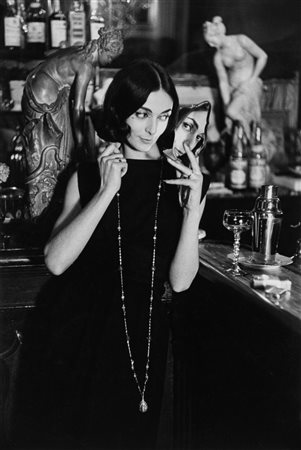 Frank Horvat (1928-2020)  - Senza titolo, years 1970