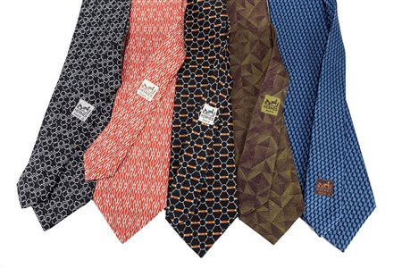 Hermès - Lotto di cinque cravatte