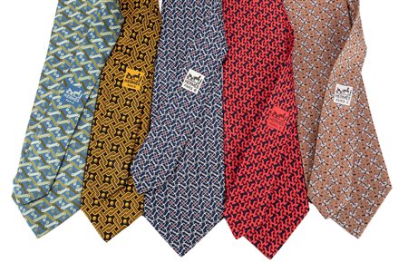 Hermès - Lotto di cinque cravatte