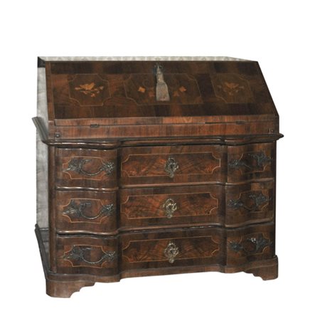 - Comò-scrivania barocca, seconda metà del XVIII sec;Legno impiallacciato,...