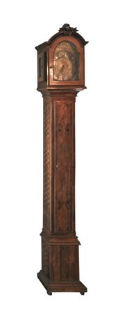 - Pendola a pavimento, XVIII sec.;Quadrante con cornice Rococò in ottone,...