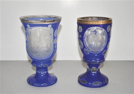 2 coppe stile Biedermeier blu con scene erotiche, prima metà del XIX...