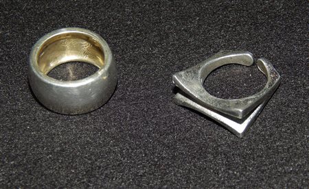 2 ANELLI IN ARGENTO ANNI '70 anelli in argento (punzone argento 925) 5 g e 6...