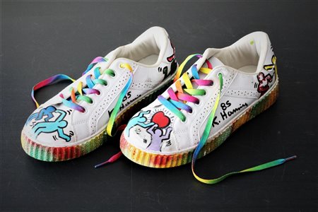 Keith Haring SENZA TITOLO paio di scarpe tennis dipinte a mano formato 27x9,5...