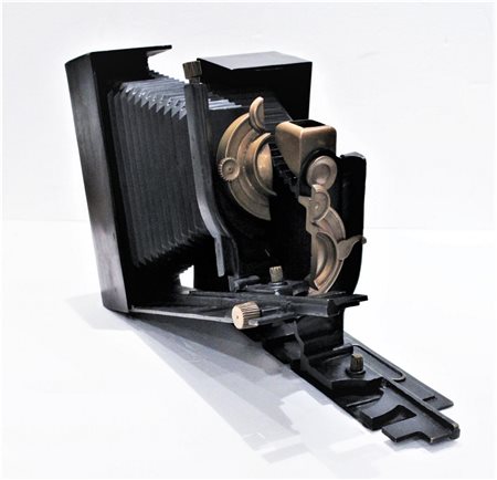 Arman HOMMAGE A NADAR - ANTIC CAMERA scultura in bronzo, cm 32x52x22 firma...