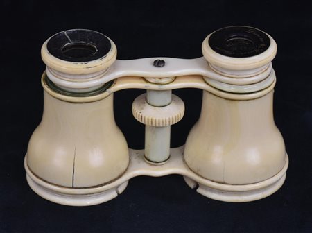 BINOCOLO DA TEATRO marca Duroni e Murer Parigi, in avorio Francia, primo...