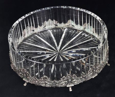 SVUOTATASCHE IN CRISTALLO E ARGENTO Inghilterra, fine XIX sec. h 5 cm diam 14 cm