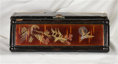 SCATOLA CINESE in legno laccato, portaventagli Cina, XIX sec. 31x12x9 cm Difetti