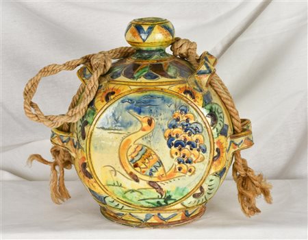 BROCCA IN CERAMICA di Faenza, 1950 ca. h 22 cm