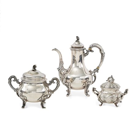 Lotto di tre oggetti in argento