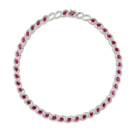 Collana con rubini e diamanti