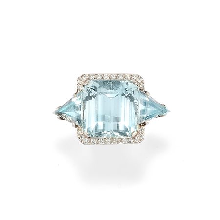 Anello con acquamarine e diamanti