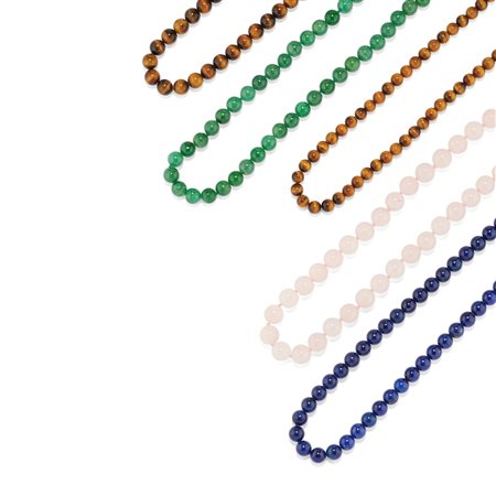 Cinque collane in occhio di tigre, lapislazzuli, giada e quarzo rosa