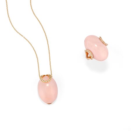 Collana e anello con pietra dura e diamanti