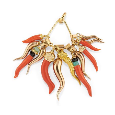 Pendente con coralli e pietre dure