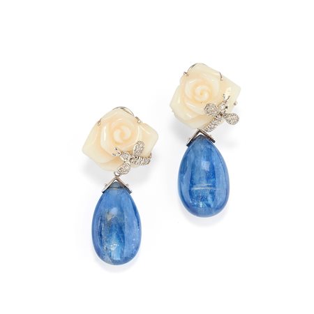 Orecchini con zaffiri e corallo