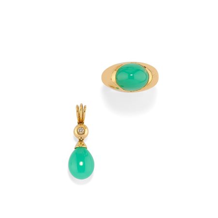 Anello e pendente con giada