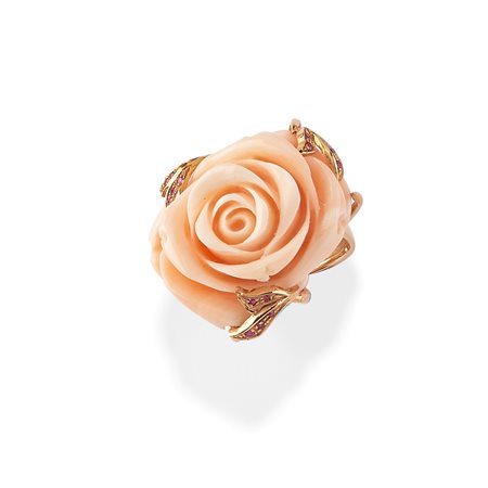 Anello con corallo e rubini