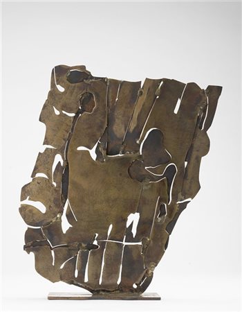 Pietro Consagra "Solida" 1966
bronzo
cm 34x30x1 + base 0,5x16,2x7,5
Firmato e da