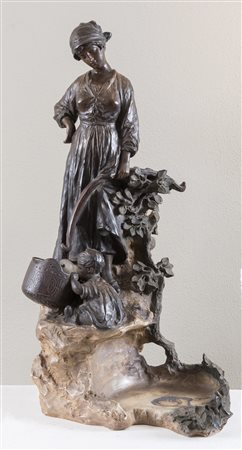 "La lavandaia". Scultura in terracotta ad imitazione del bronzo. Fine XIX...