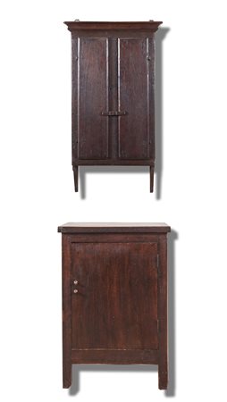 Piccolo pensile e mobiletto rustico. Fine del XIX secolo. Realizzati in...