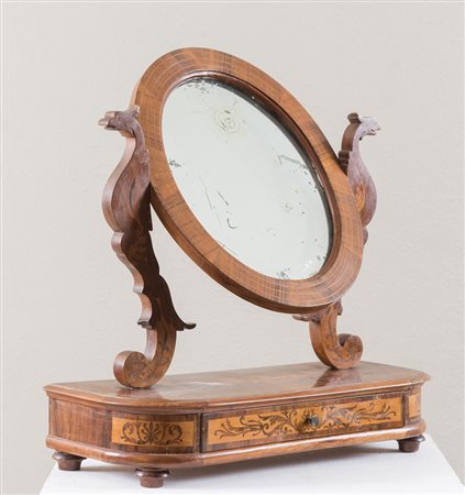 Specchio da toilette in stile Carlo X. XIX secolo. Lastronato ed intarsiato...