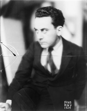 Man Ray "Autoritratto, 1924" 1960
gelatin silver print
cm 27x21
Da C. Laszlo "La